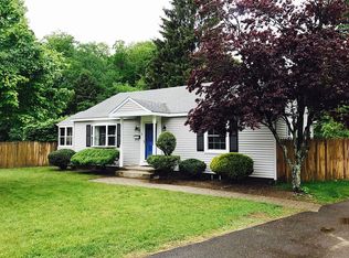 3 Gordon Ln, Enfield, CT 06082