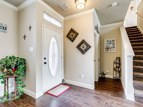 10614 Lansdowne-5.jpg