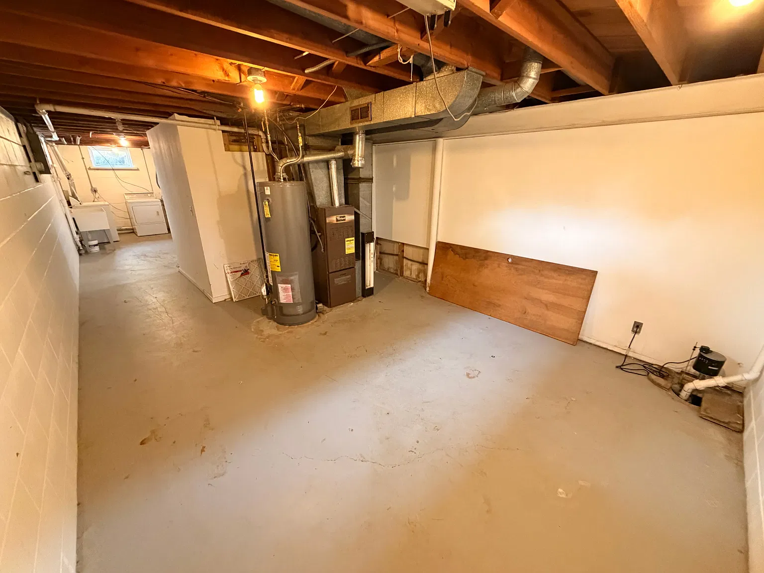 3 bed, 1.5 bath, 1100 sqft, $2,500 — Photo 1