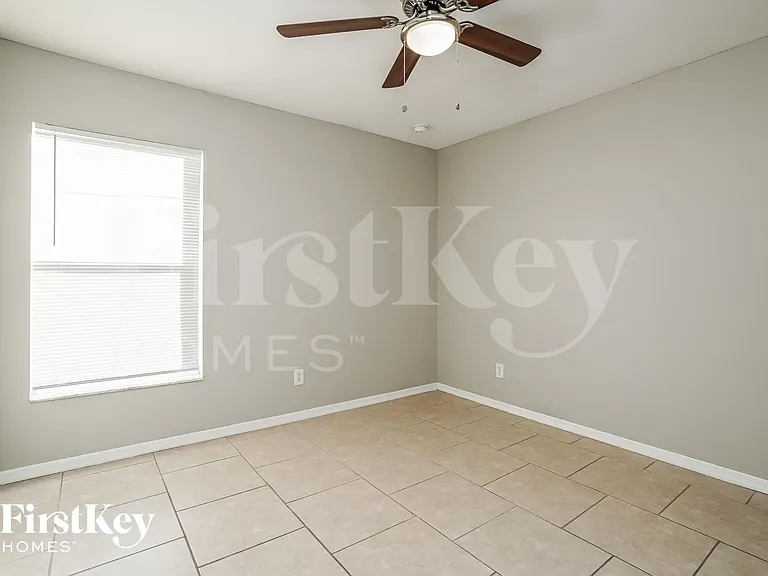 4206 25th St SW — Photo 11