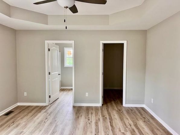 214 Fairview Ave, Franklin, KY 42134