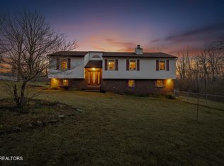 36 Creekway Dr, Crossville, TN 38555