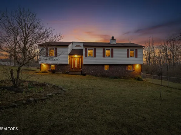 36 Creekway Dr, Crossville, TN 38555