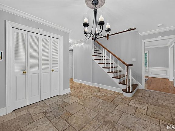 4th image of 14 Dunleith Dr