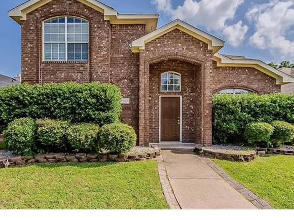 7702 Harbor Dr, Rowlett, TX 75088