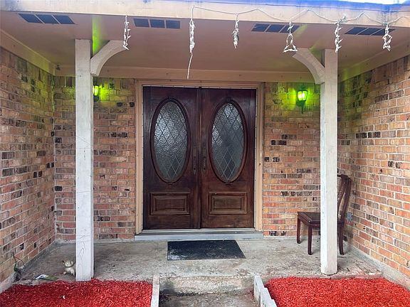 3rd image of 4811 Rainwater Dr