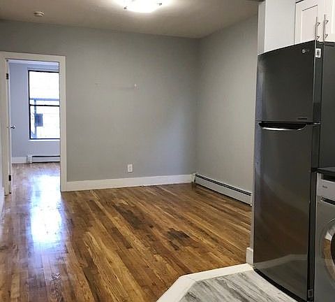 3rd image of 2156 2nd Ave APT 5B