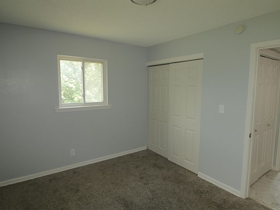 4th image of 1421 N 55th Dr Unit B