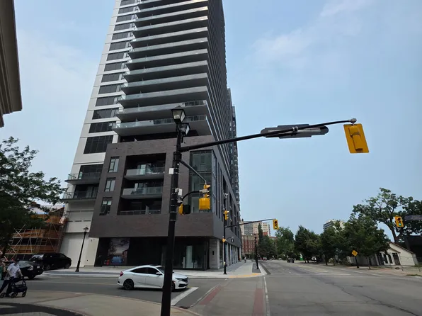 2075 Lakeshore Rd, Burlington, ON