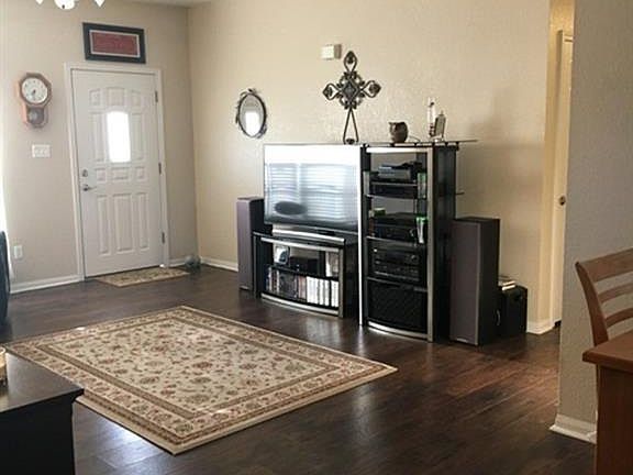 5th image of 174 Lake Forest Dr