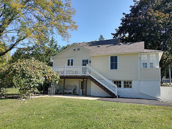 4th image of 123 S River St