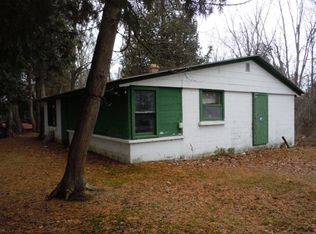 139 Stoney Point Rd, Rouses Point, NY 12979