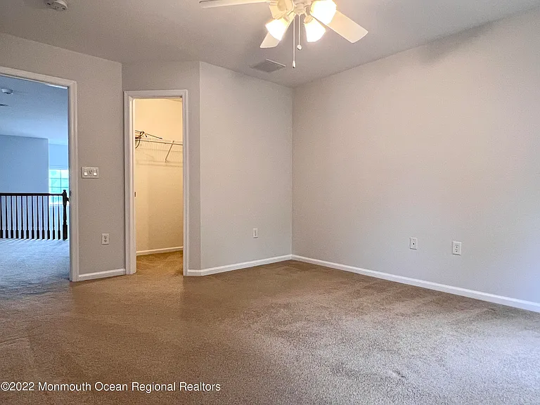 1 Hendrickson Ct — Photo 34