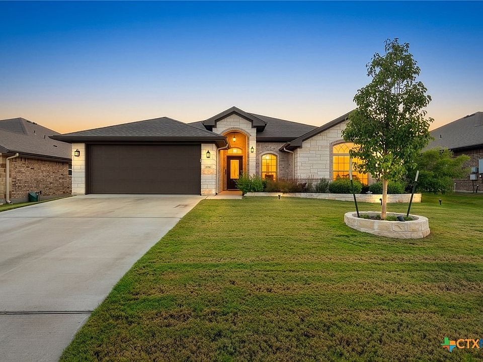 1st image of 2014 Rustic Manor Dr