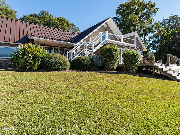 810 Madam Moores Ln #A — Photo 64
