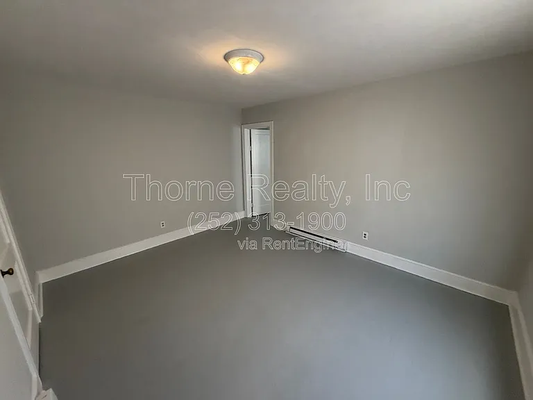 912 Nashville Rd — Photo 5