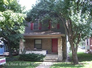 917 W 42nd St, Kansas City, MO 64111