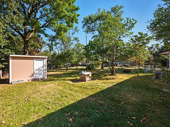 5th image of 6036 Telford Dr