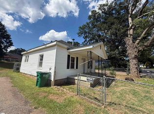 179 Spring St, Spartanburg, SC 29301