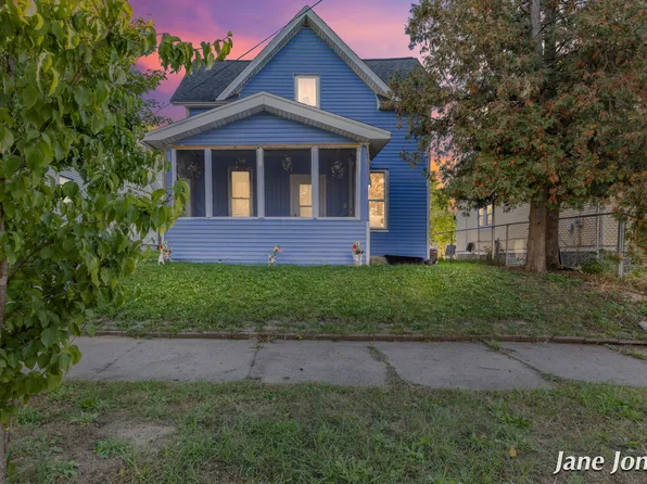 924 Oakhill St SE, Grand Rapids, MI 49507