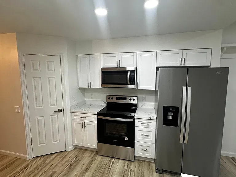 101 N 7th St #184 — Photo 30