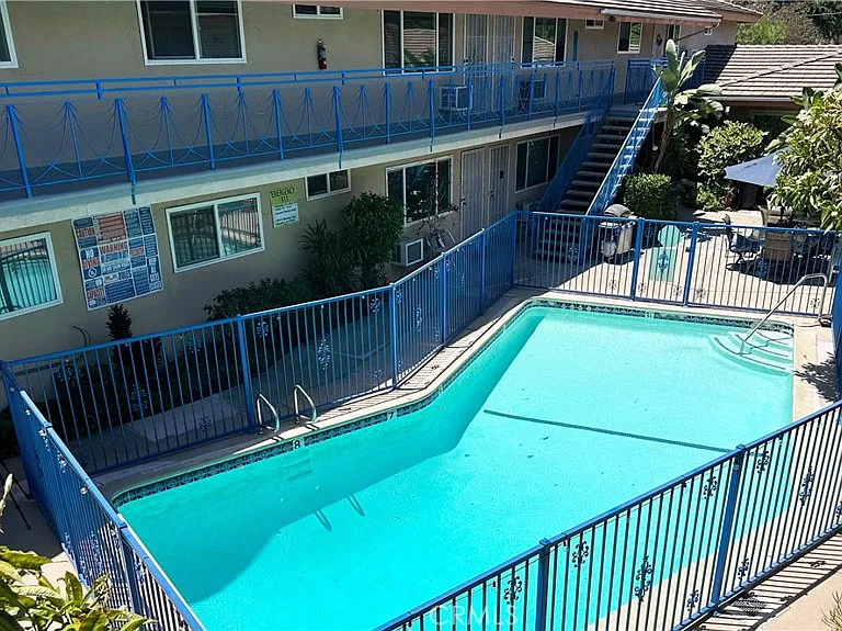 1208 S Marengo Ave #Q — Photo 17