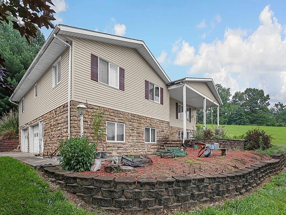 3rd image of 7395 Dog Hollow Rd
