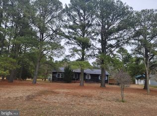 3653 Country Club Rd, Crisfield, MD 21817