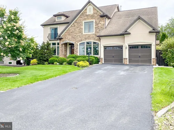 1038 Shannon Dr S, Greencastle, PA 17225