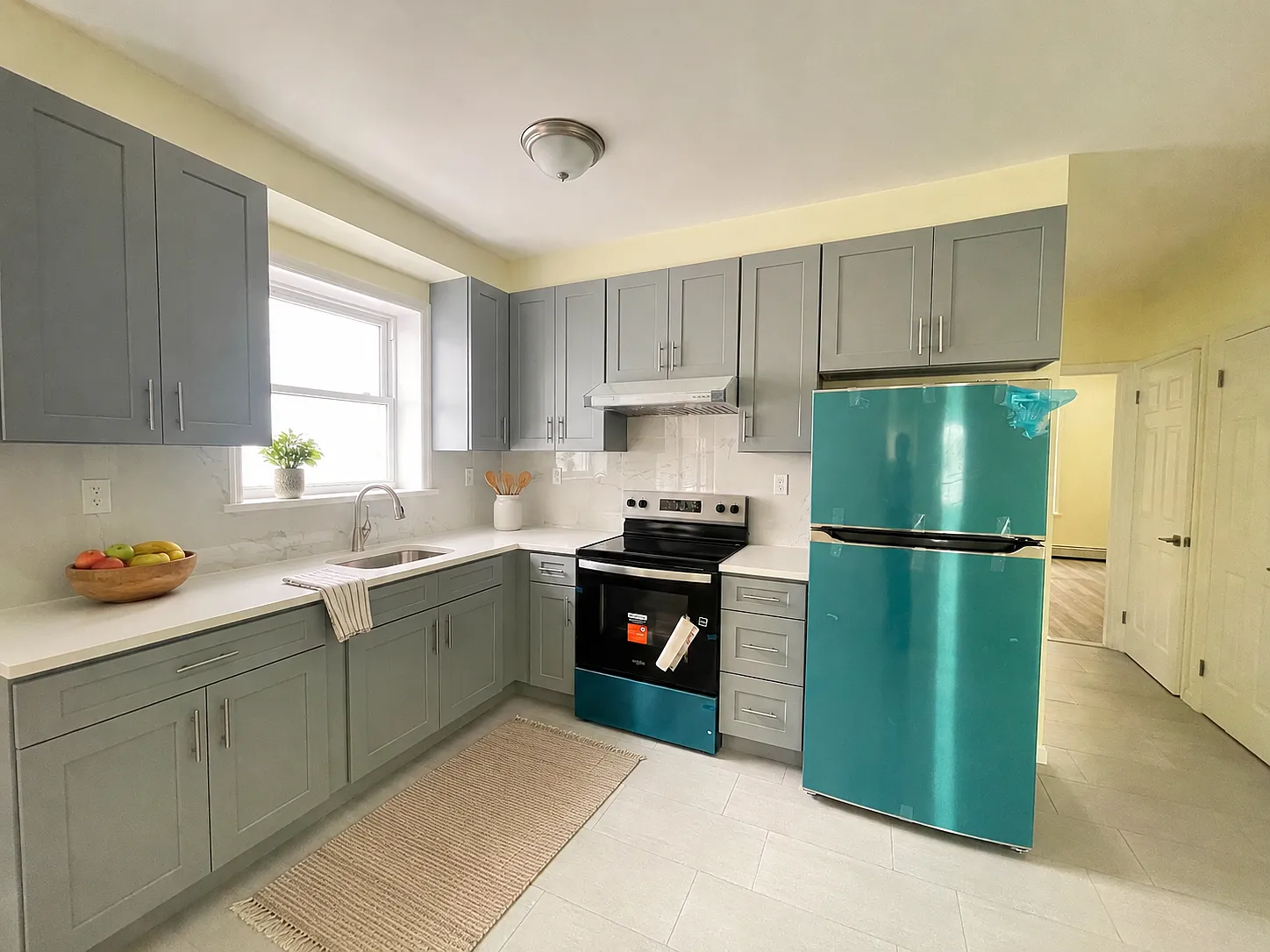 4 bed, $3,200 — Photo 4