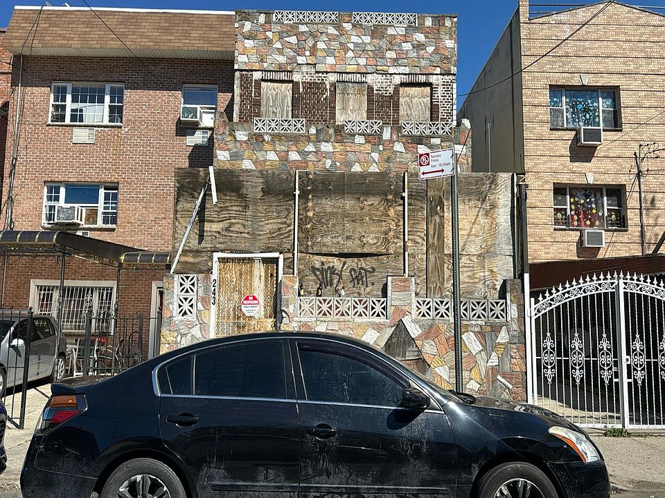 1st image of 243 Amboy St