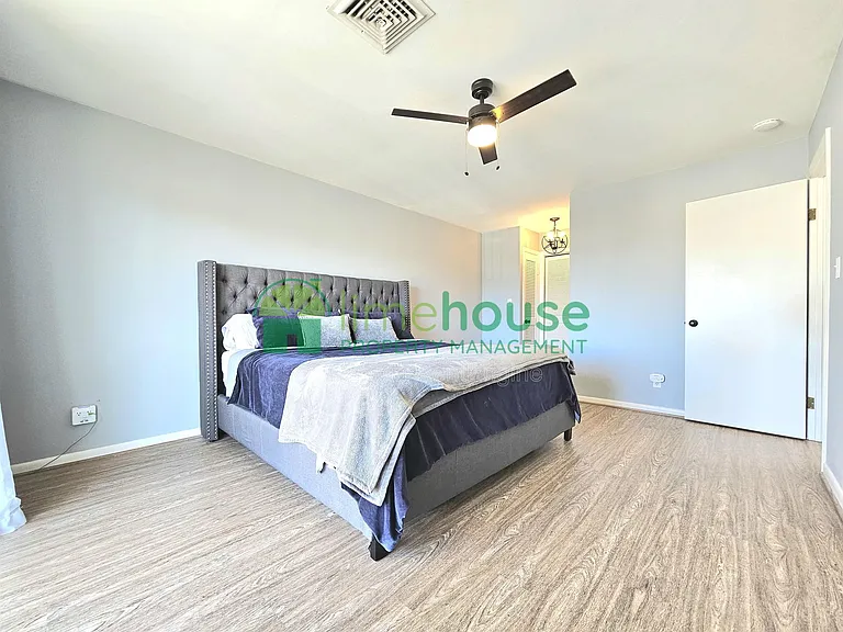 311 Norfolk Ave #1 — Photo 10