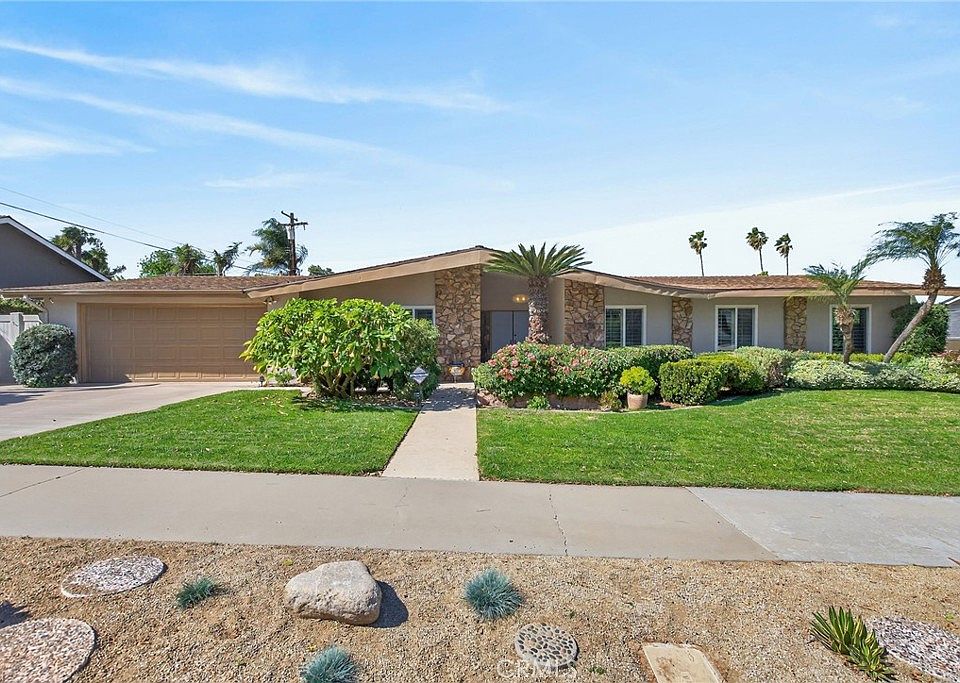 1st image of 5305 Bardwell Ave