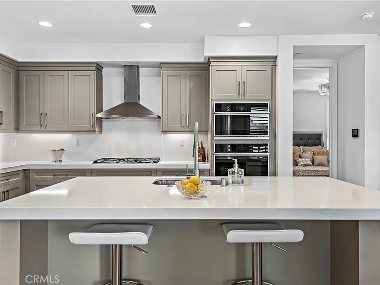 1309 Doheny Way — Photo 12
