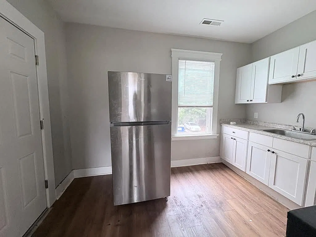 1 bed, $1,400 — Photo 4