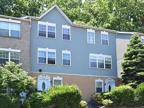 2nd image of 325 McLean Ave APT 10