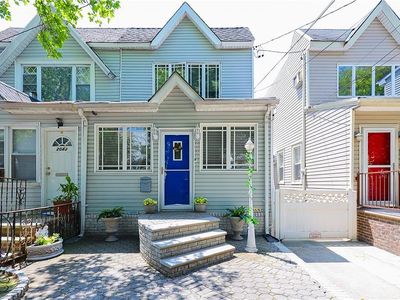 2038 W 10th St, Brooklyn, NY, 11223