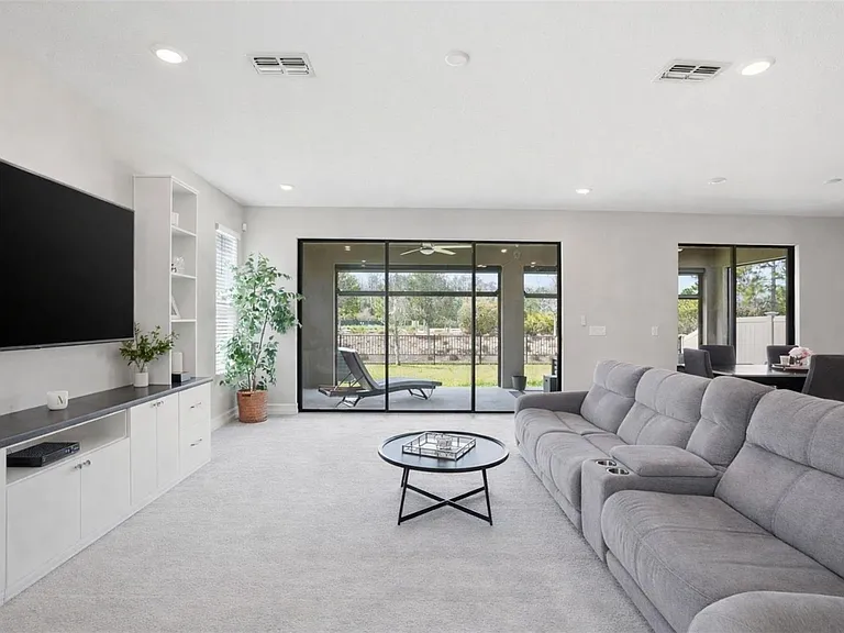 4547 San Martino Dr — Photo 6