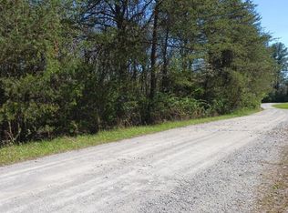 91 Mohawk Dr, Crossville, TN 38572