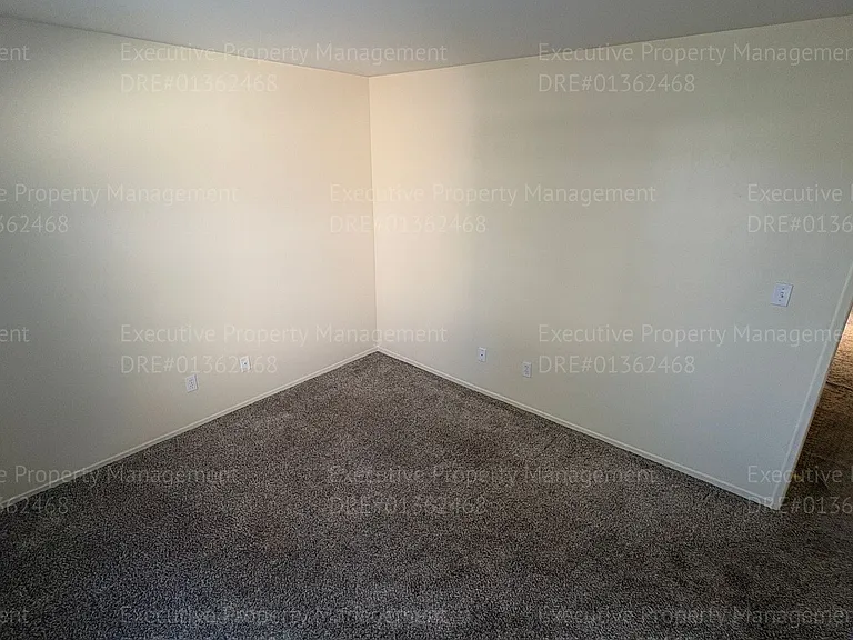 524 Sunset Meadow Ln — Photo 35