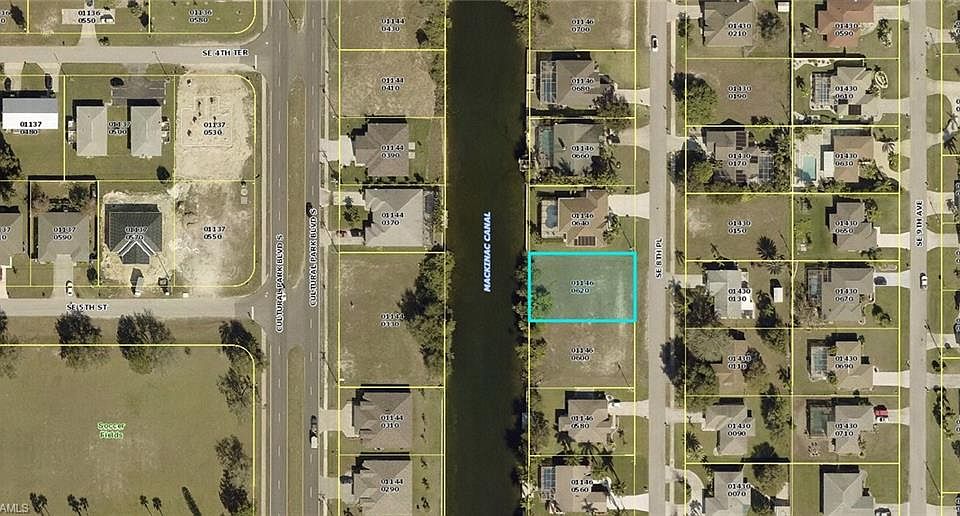 2nd image of 504 SE 8th Pl