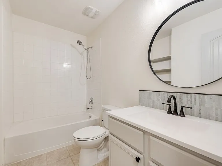 1123 Garnet St — Photo 23