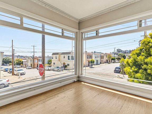 5th image of 290 Holyoke St