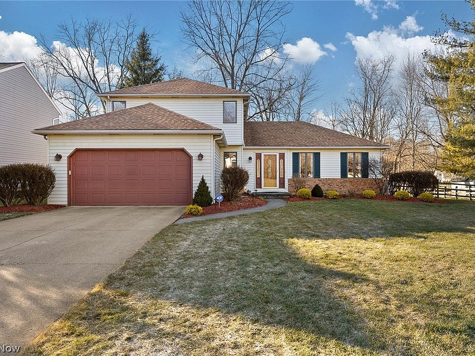 1st image of 21476 Montclare Blvd