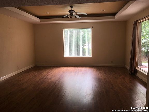 4th image of 10511 Lost Blf