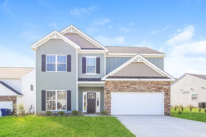 220 Pebble Ln — Photo 1