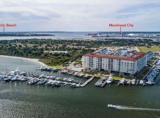 100 Olde Towne Yacht Club Rd SLIP B-19, Beaufort, NC 28516