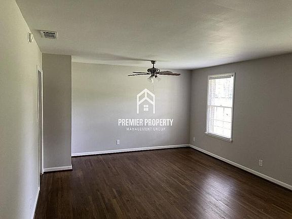 3rd image of 6201 Deramus Ave NW