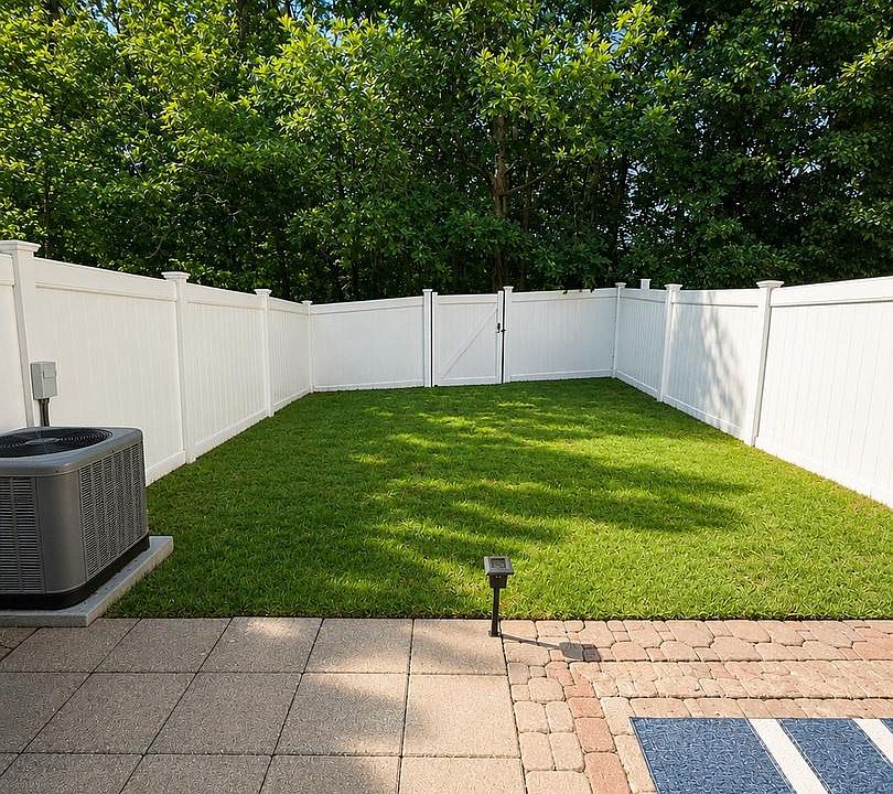 2nd image of 45820 Wolftrap Way