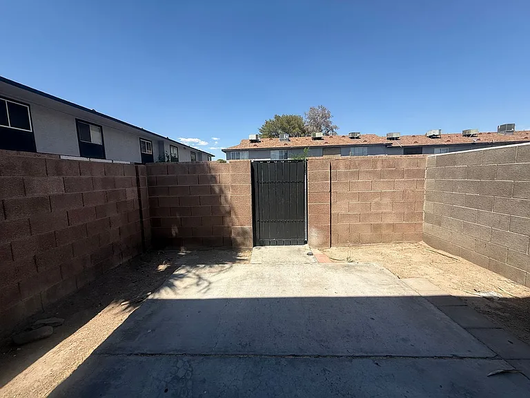 3361 Civic Center Dr #LV-T — Photo 14